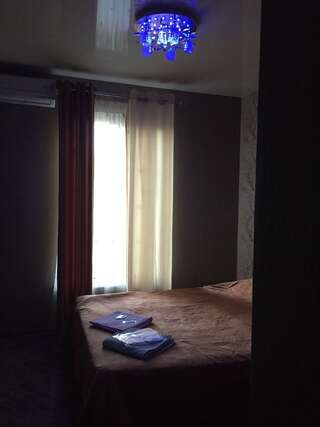 Гостиница Жара Пятигорск Двухместный номер с 1 кроватью и видом на бассейн-2